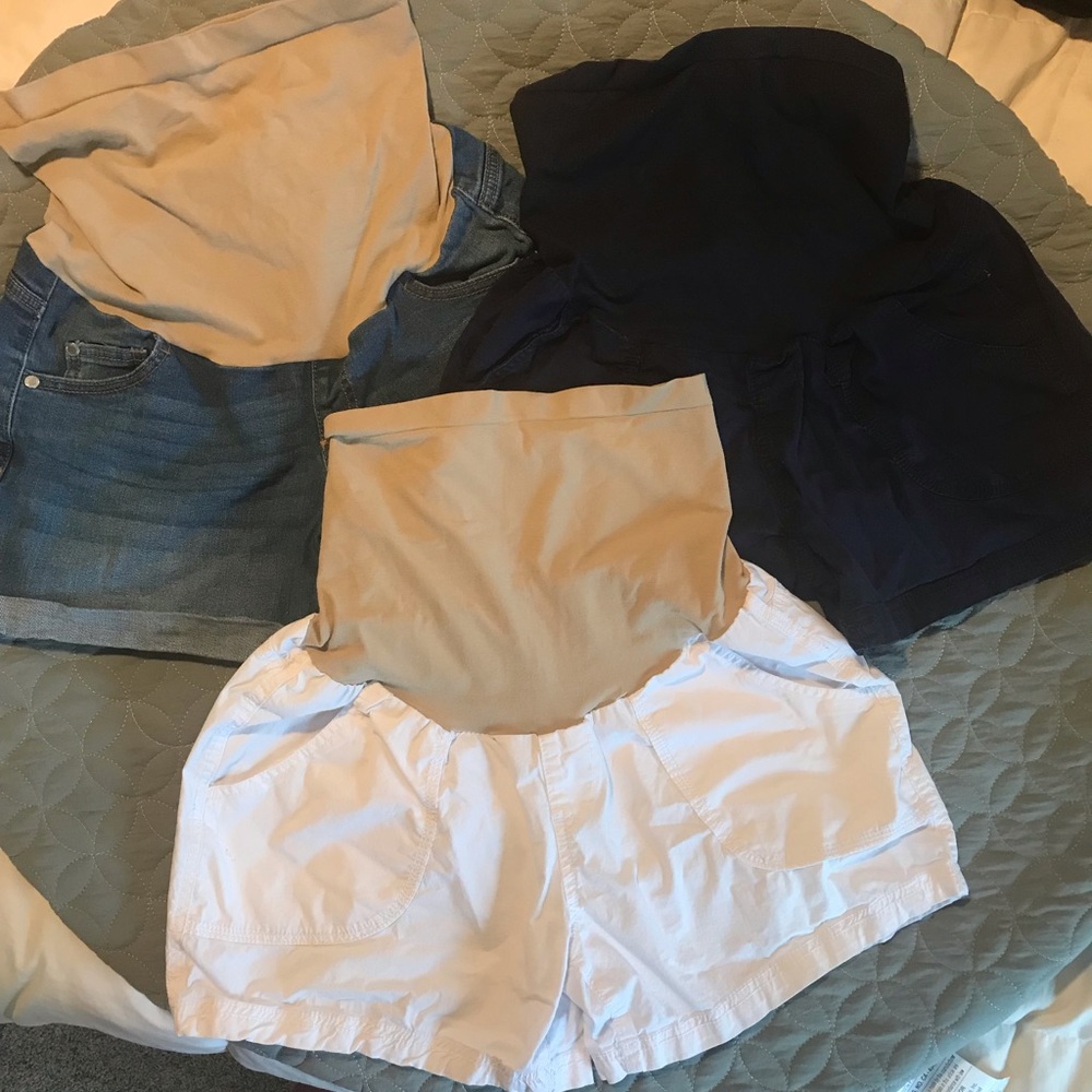 3 pairs of Motherhood maternity shorts. Perfect for summer